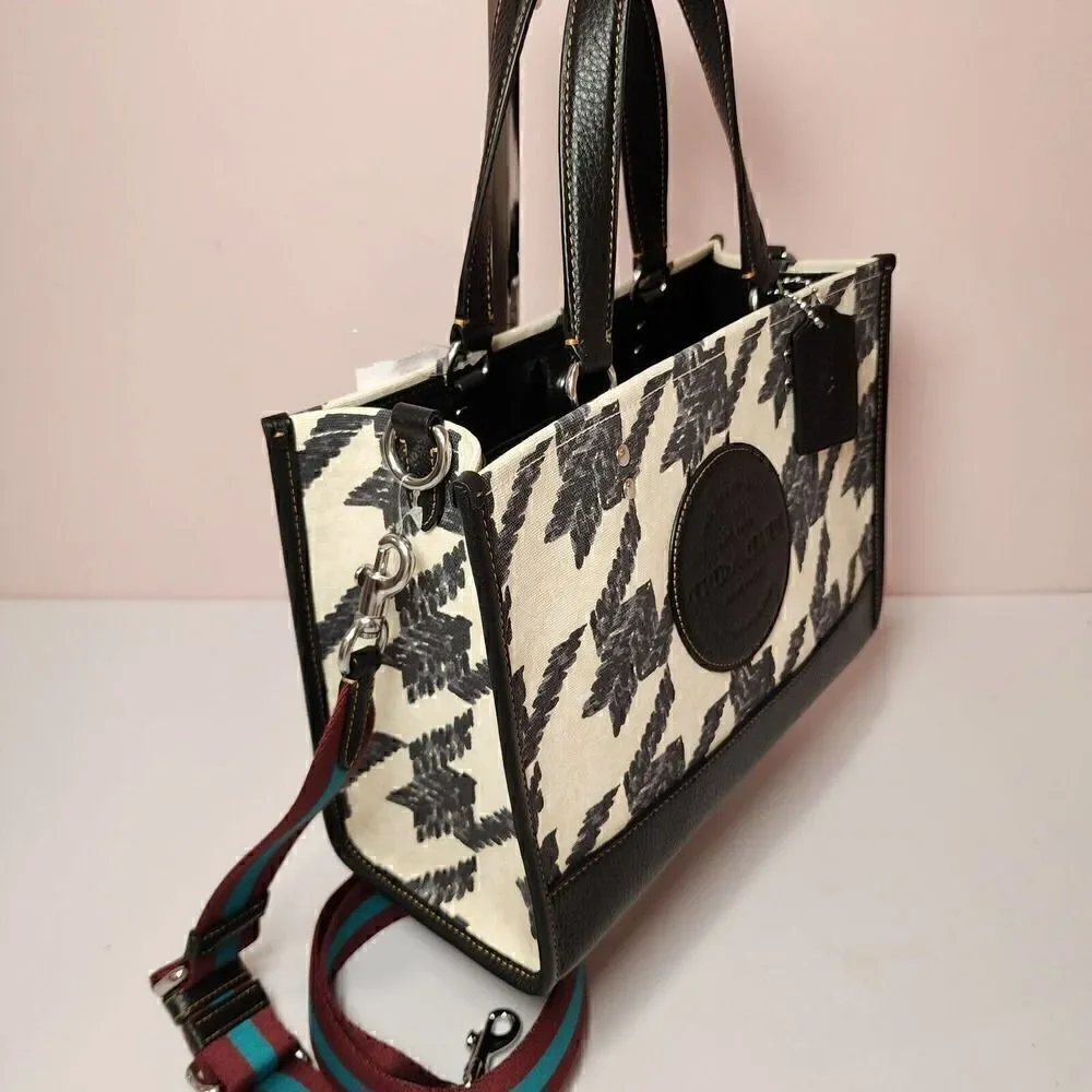 NWT Coach CJ622 Dempsey Carryall With Houndstooth Print And Patch Cream/Black